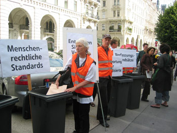 Protestaktion vor dem Parlament