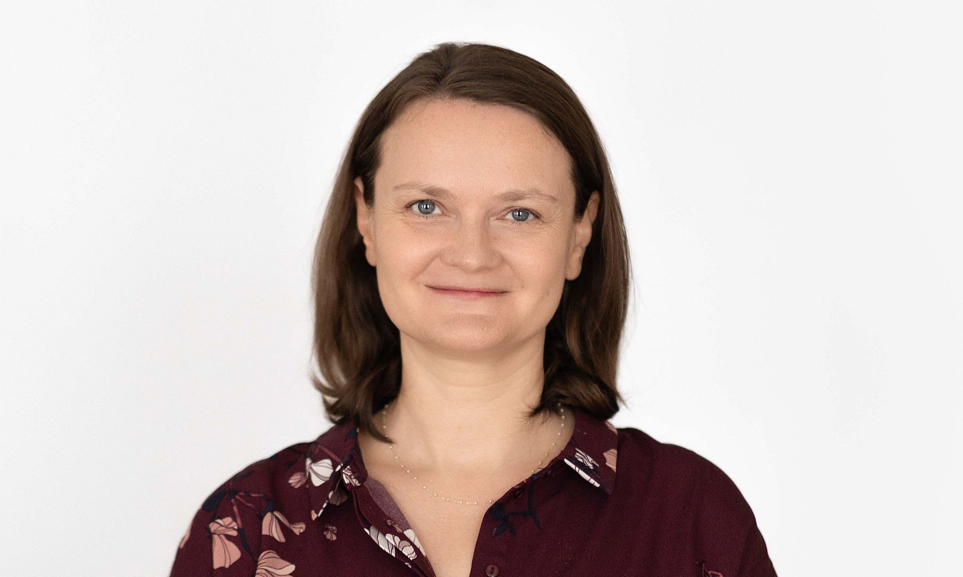 Bild Regina Winkler mit Link zur Seite von Regina Winkler